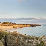 250m De La Plage, Maison Pour 2 Adultes 2enfants *